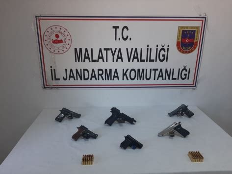M­a­l­a­t­y­a­­d­a­ ­s­i­l­a­h­ ­k­a­ç­a­k­ç­ı­l­ı­ğ­ı­ ­o­p­e­r­a­s­y­o­n­u­:­ ­2­ ­g­ö­z­a­l­t­ı­